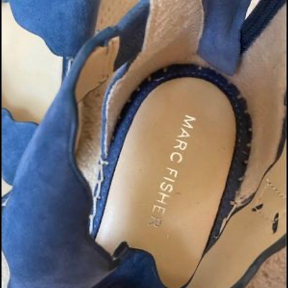 MARC FISHER Womens Scalloped Blue Platform Calita Wedge Leather Shoes - Picture 4 of 5